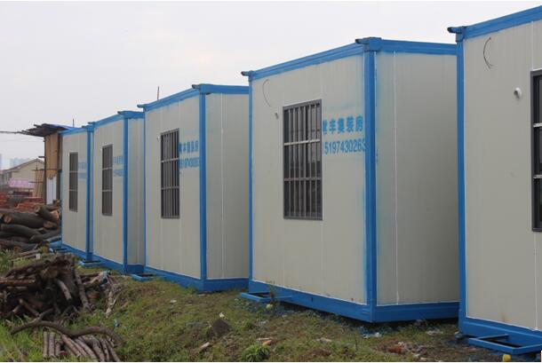 衡陽常豐集裝箱有限公司,單層集裝箱,定制集裝箱,崗?fù)?公寓集裝箱,活動板房,集裝箱廁所,實明通道 衡陽常豐集裝箱有限公司,單層集裝箱,定制集裝箱,崗?fù)?公寓集裝箱,活動板房,集裝箱廁所,實明通道