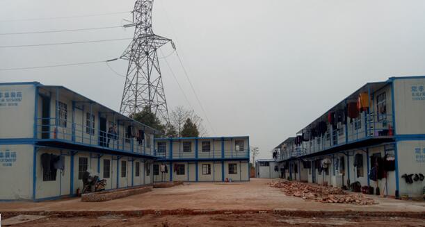 衡陽常豐集裝箱有限公司,單層集裝箱,定制集裝箱,崗?fù)?公寓集裝箱,活動板房,集裝箱廁所,實明通道 衡陽常豐集裝箱有限公司,單層集裝箱,定制集裝箱,崗?fù)?公寓集裝箱,活動板房,集裝箱廁所,實明通道